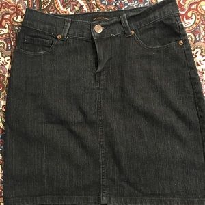Denim mini skirt, 5 pocket style.